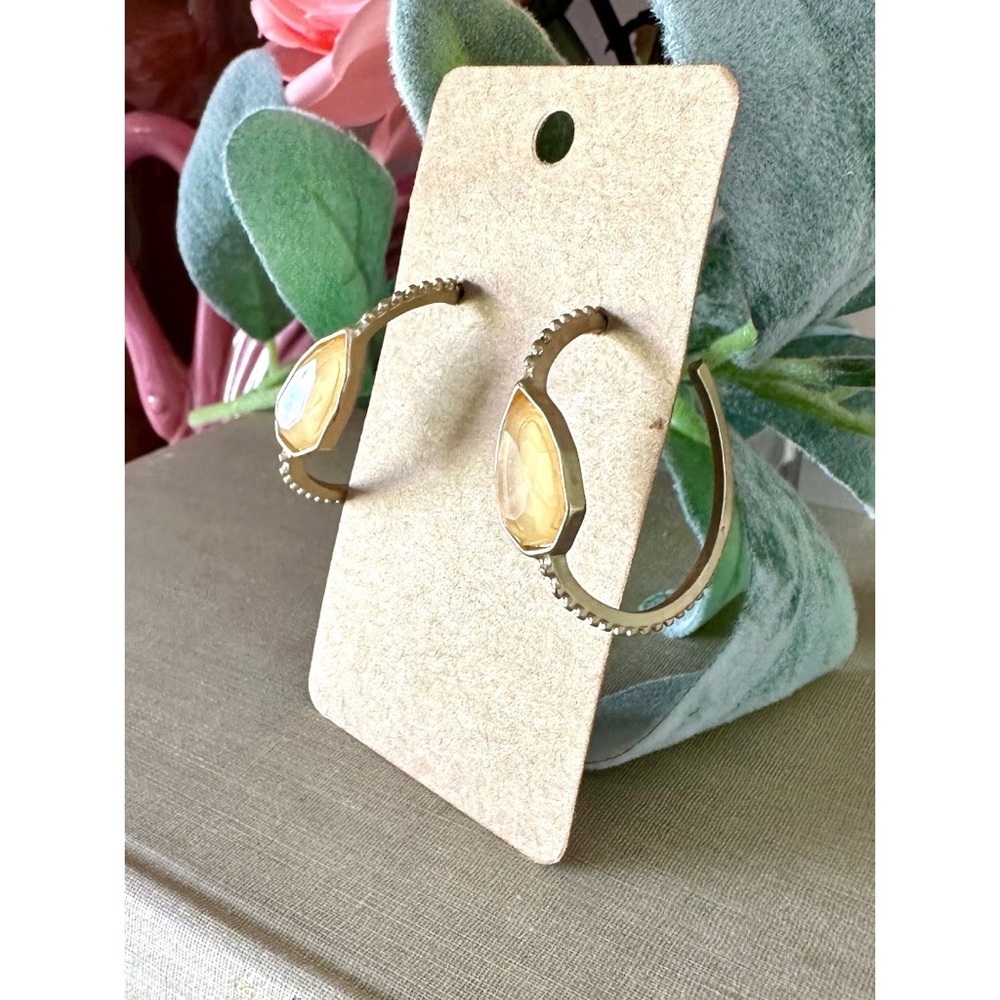 Fashion hoops - Picture 4 of 4